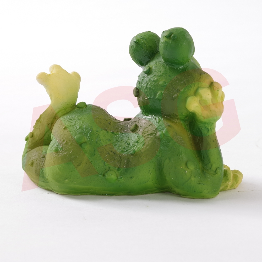 Kneeling Frog Garden Ornament